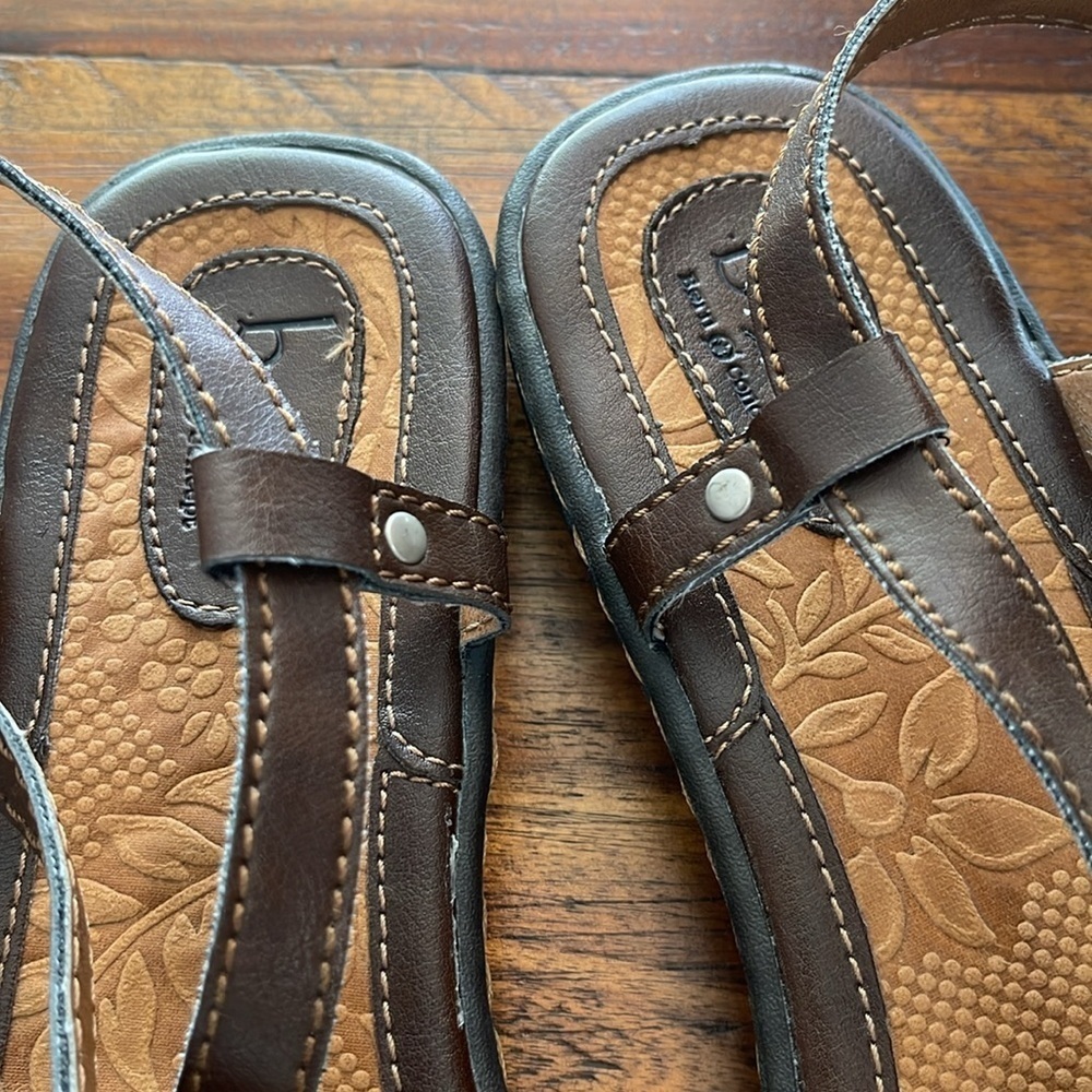 B.O.C. Born Strappy brown flat sandals size 10 huaraches thongs - Picture 2 of 13